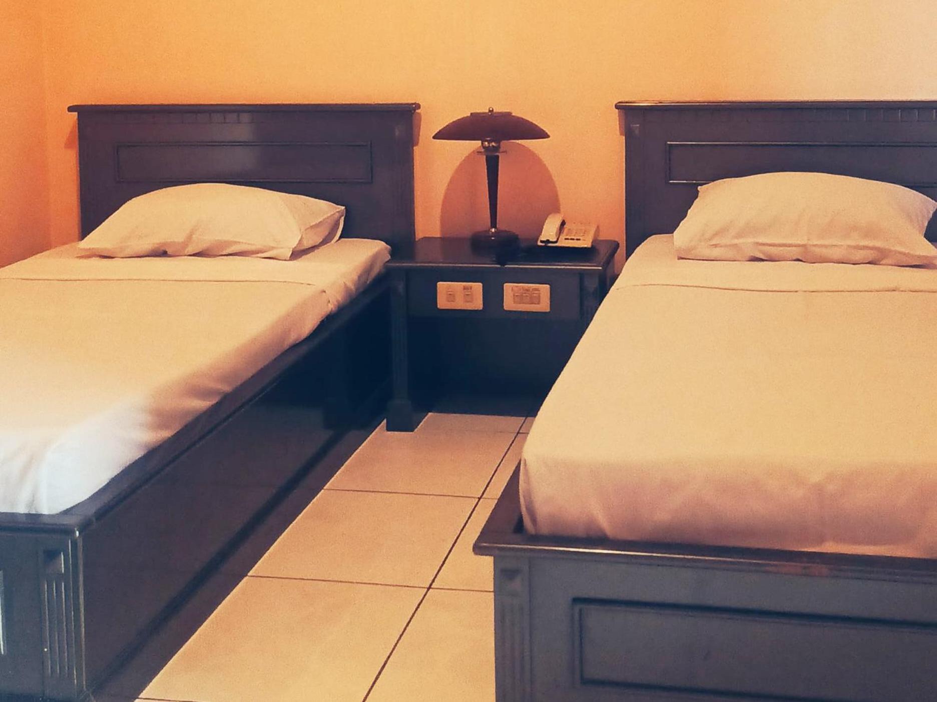 Hotel Wijaya 普禾加多 外观 照片
